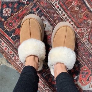 Ugg Funkette Chestnut sz 7